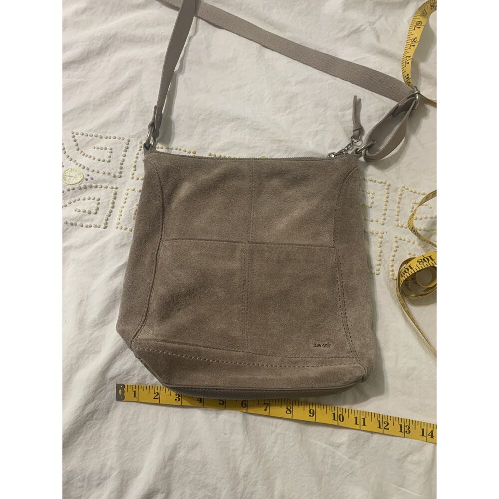 The Sak Lucia Crossbody Mushroom Suede, Adjustable strap, lots of pockets - Picture 3 of 13